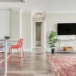 Cozysuites 800 Tower 1Br With Gym! 05