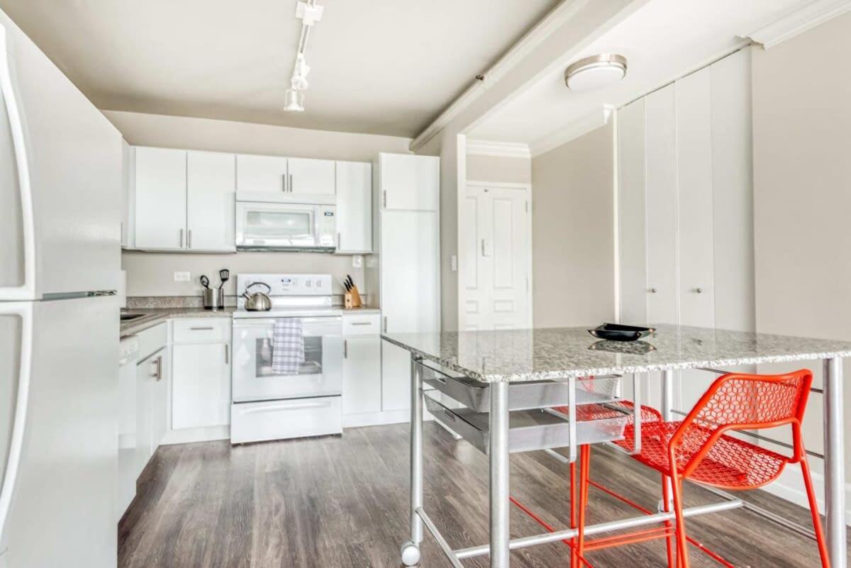 Apartment Cozysuites 800 Tower 1br With Gym! 05